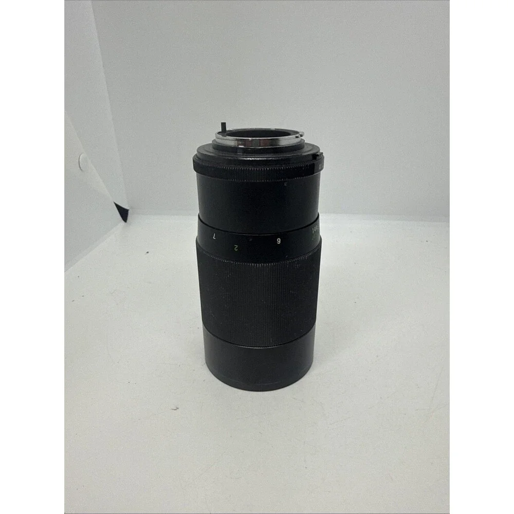 Vivitar Telephoto 200mm 1:3.5 Auto Telephoto Lens